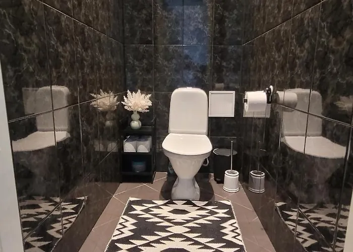 Big In The Heart Of *